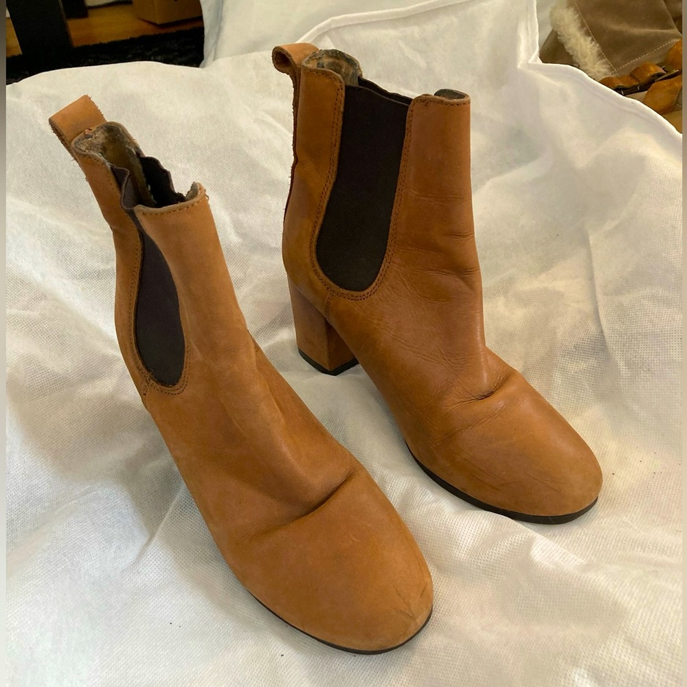Topshop Chelsea boots- size 37